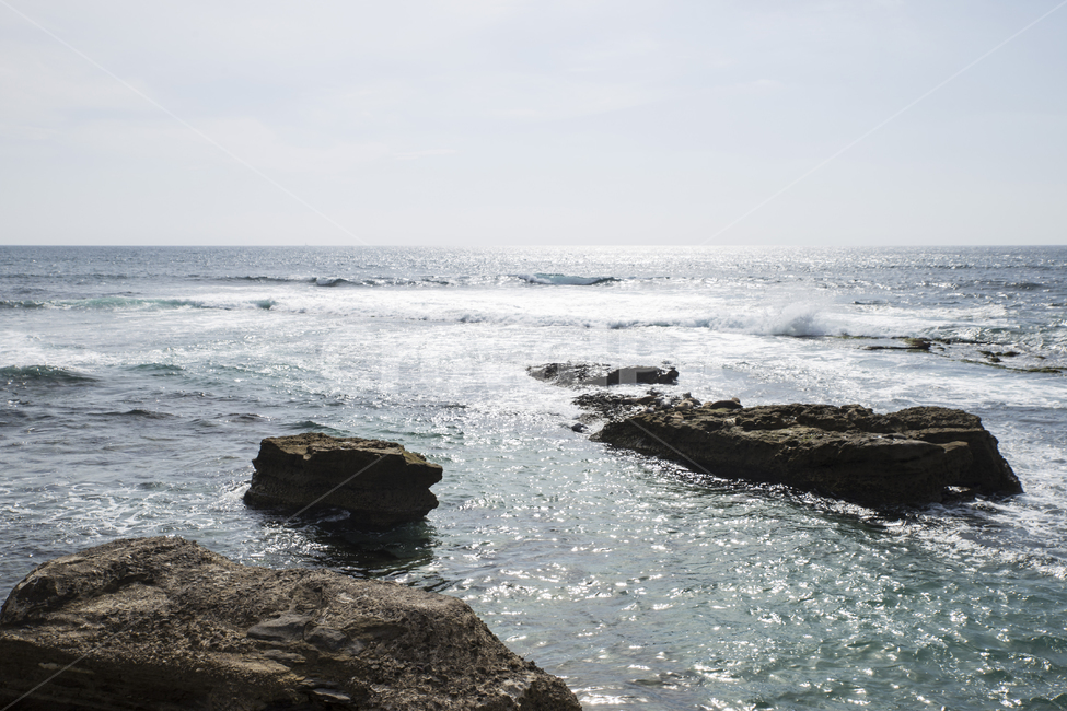 바다,비치,라호야코브,미국,캘리포니아,샌디에고,sandiego,usa,beach,sea,푸른,파란,파랑,물,돌,암석,lajollacove,자연,풍경,nature,landscape,해변,바다,beach,sea,세계자연풍경,해외자연풍경,외국자연풍경,world nature landscape,ocean,대양,water,outdoors,옥외,promontory,곶