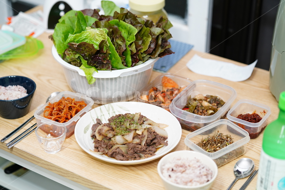 먹거리,불고기,육식,육류,음식,술안주,반찬,푸드,한식,쌈,그릇,접시,집밥,요리,식사
