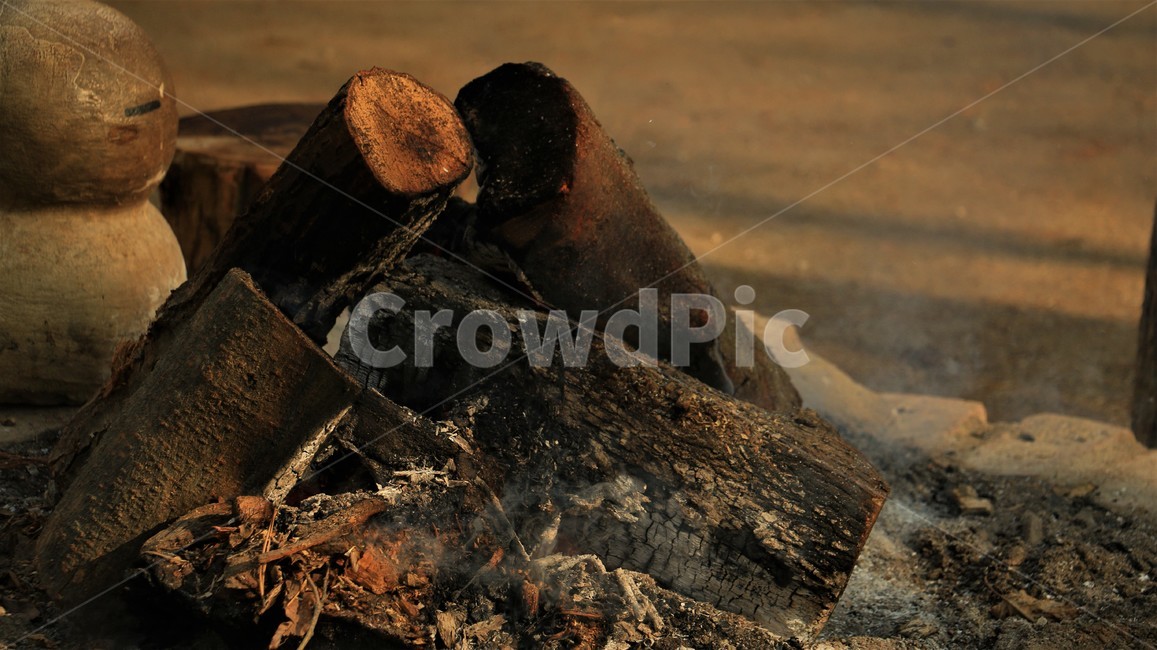 장작,장작불,장작나무,장작더미,나무,재,나무토막,불씨,woodfire,ash,wood,firewood,tree,감성