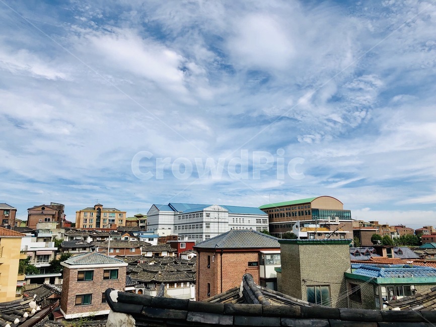 봄,여름,가을,풍경,하늘,구름,하늘색,주택,전경,야외,집,home,빌라,villa,sky,landscape,spring,따뜻함,autumn,summer,화창한,cloud,sunny,cloudy