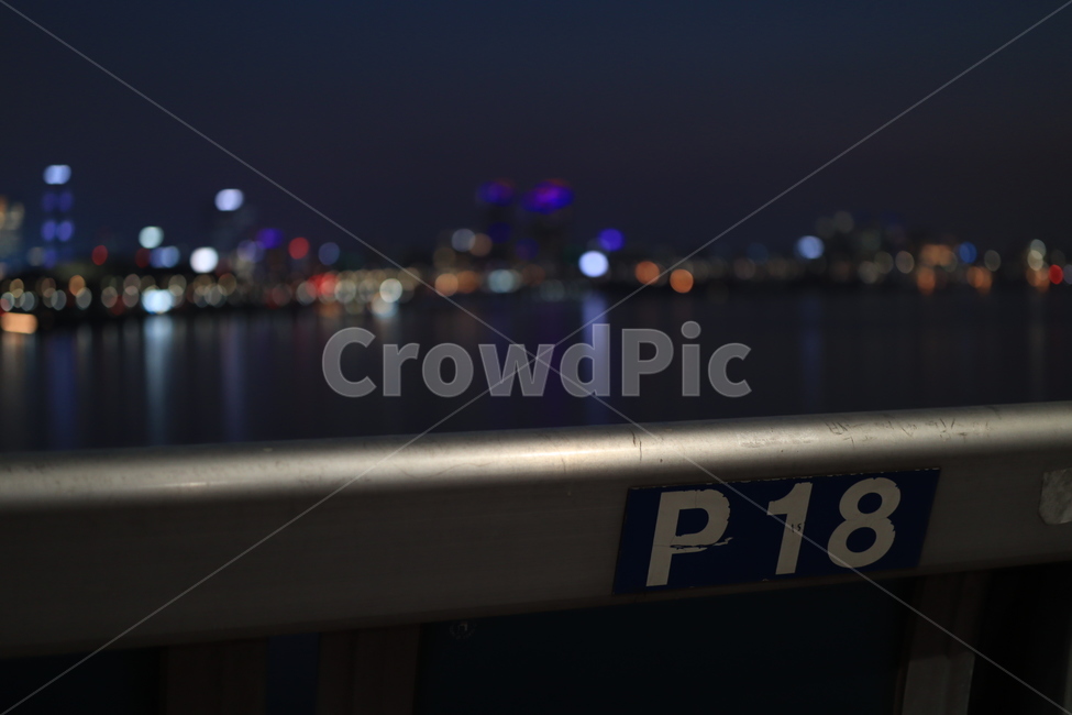 한강,야경,다리,도시,서울,p18,야경,밤,풍경,nightscape,night,landscape,handrail,난간,banister,railing