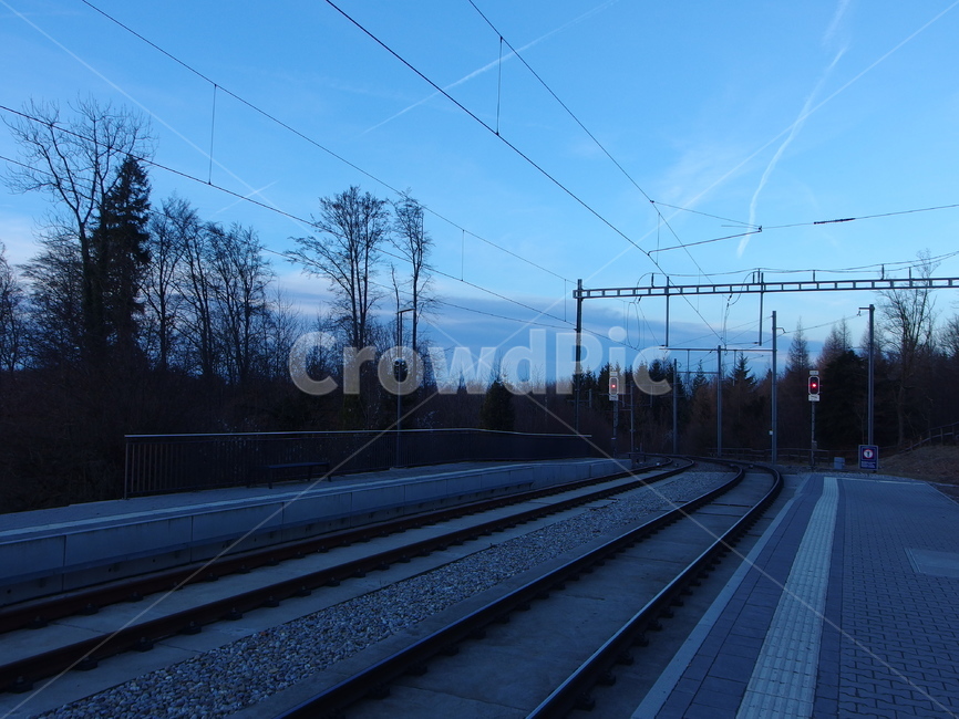 railway,철도,traintrack,기찻길,rail,레일,transportation,교통,기차역,겨울,저녁,platform