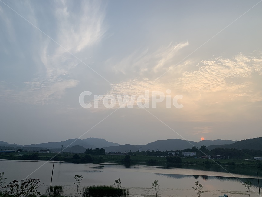 하늘,구름,산책길,강,노을
