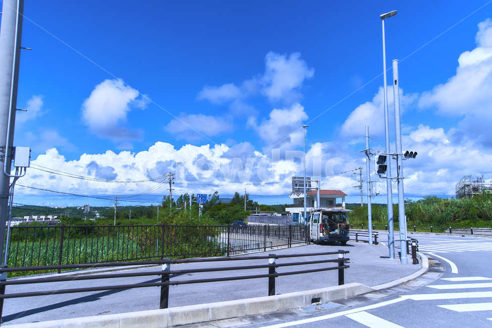 푸른하늘,도로,road,풍경,landscape,asphalt,아스팔트,cloud,구름,교통,교통수단,traffic,transportation