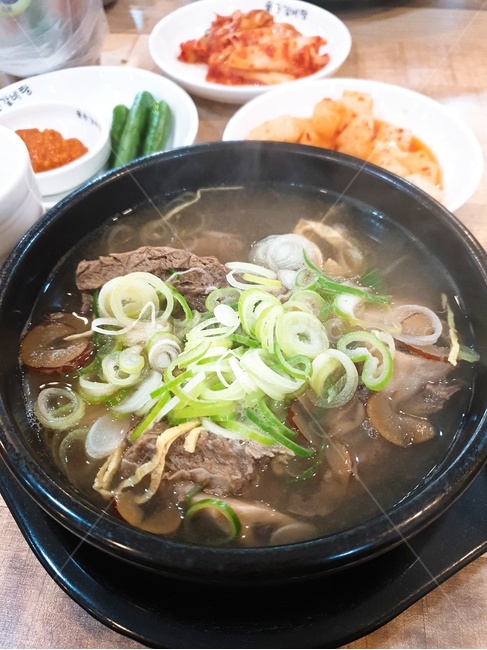 김치,고추,국밥,갈비탕,국