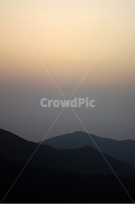 노을,하늘,산,구름,풍경,자연,풍경,nature,landscape,outdoors,옥외,mountain range,산맥,mountain