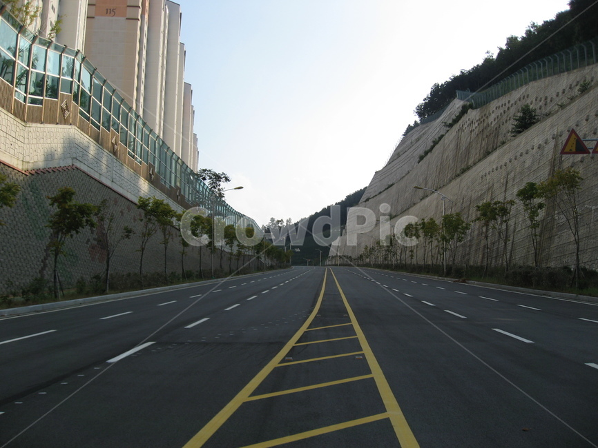 road,도로,중앙선,아스팔트,오르막길