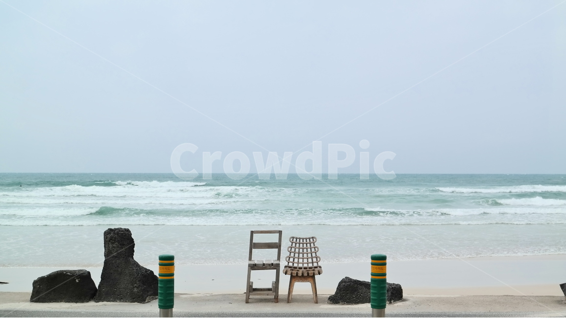 제주,해변,파도,현무암,바다,basalt,바위,풍경,rock,wave,바람,wind,baech,sea,jeju,korea,landscape,nature,자연,풍경,nature,landscape,해변,바다,beach,sea,제주도,jeju,jeju island,감성,sensible,feeling,chair,의자,furniture,가구,outdoors,옥외,water,물,ocean,대양