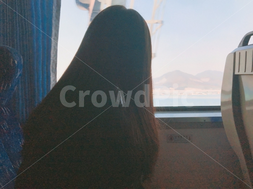 기차,여행,설레임,친구,기차여행,무궁화호,창밖,풍경,구경,떠나요,여행,휴가,traveling,vacation,trip,교통,교통수단,traffic,transportation,사람,인물,인간,human,person,여성,여자,woman,female,lady,감성,sensible,feeling