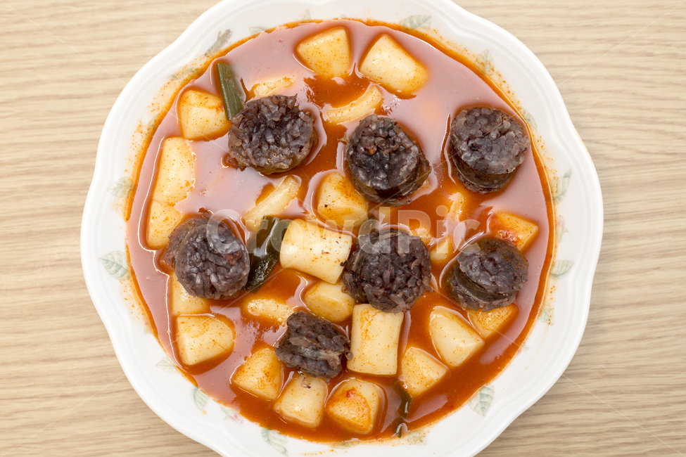 떡볶이,순대,간식,음식,푸드,food,매운음식,stirfriedricecake,떡복이,tteokbokki,분식,떡순이,야식,음식,식재료,요리,food,cook,meal,dishes,food reserves,한식,한국음식,한국요리,korean food,korean dishes,korean meal,korean cook