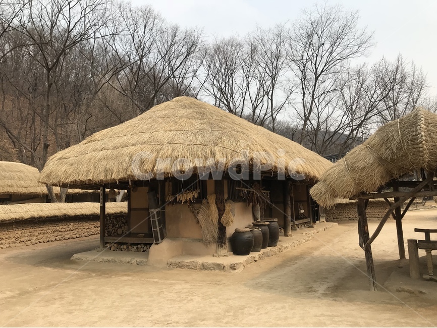 초가집,집,주택,시골,옛날,시골,마을,풍경,landscape,country,rural,town,한국전통,한국문화,korean traditional,korean culture