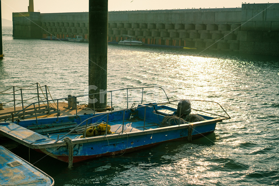 오이도,가을,배,바다,가을바다,노을,바다노을,해질녘,산업,industry,industrial,어업,fishery,fishing industry,교통,교통수단,traffic,transportation,vehicle,차량,watercraft,선박,water,물,boat,보트