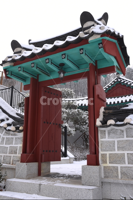 porch,현관,nature,자연,안개,들,겨울,눈,snow,winter,풍경,배경,도랑,fog,mist,문,겨울,계절,winter,season,한국전통,한국문화,korean traditional,korean culture