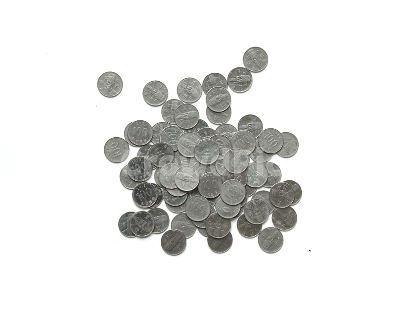 한국,동전,한국동전,돈,경제,금융,금속,은색,money,coin,korea,koreacoin,coins,many,많은,더미,그룹,cash,silver,metal,won,100원,100,group,흰배경,실버,금융,돈,finance,banking,money,연출,컨셉,콘셉,direction,concept,누끼,remove background