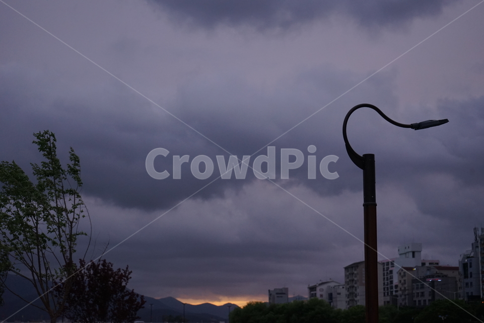 날씨,구름,어둠,dark,cloud,도시,풍경,city,landscape,한국도시풍경,한국도시경관,korea cityscape,lamp post,램프 포스트