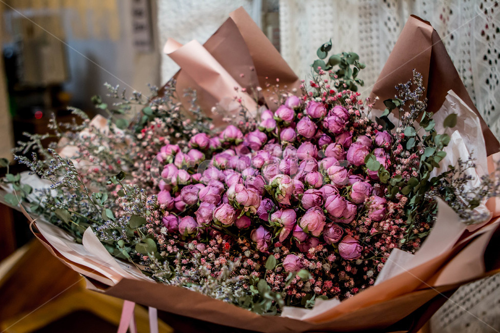 꽃다발,꽃,선물,감성사진,분홍꽃,꽃,flower,기념일,축하,anniversary,congratulation,celebrate,celebration