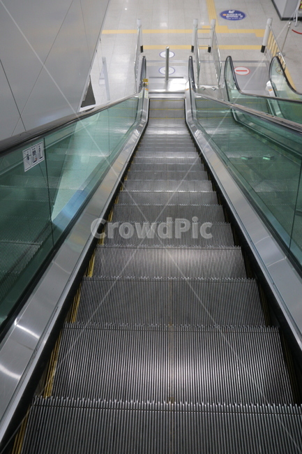 계단,시설물,실내,에스칼레이터,에스컬레이터,자동,escalator,지하철,승강장,자동계단