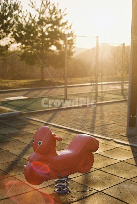 toy,장난감,빛,놀이터,흔들말,놀이공원,놀이동산,놀이터,amusement park,playground