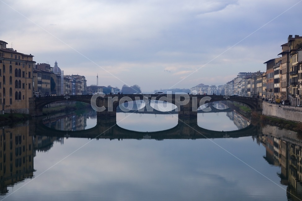 피렌체,트리니티다리,이탈리아,아르노강,건축물,architecture,italy,해외,외국,세계,foreign,oversea,world