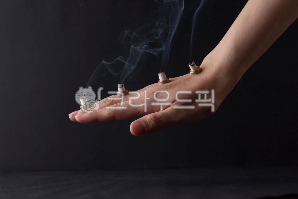 car cigarette lighter socket cap Universal Cigarette Lighter Socket Cover Waterproof Car Lighter Cover