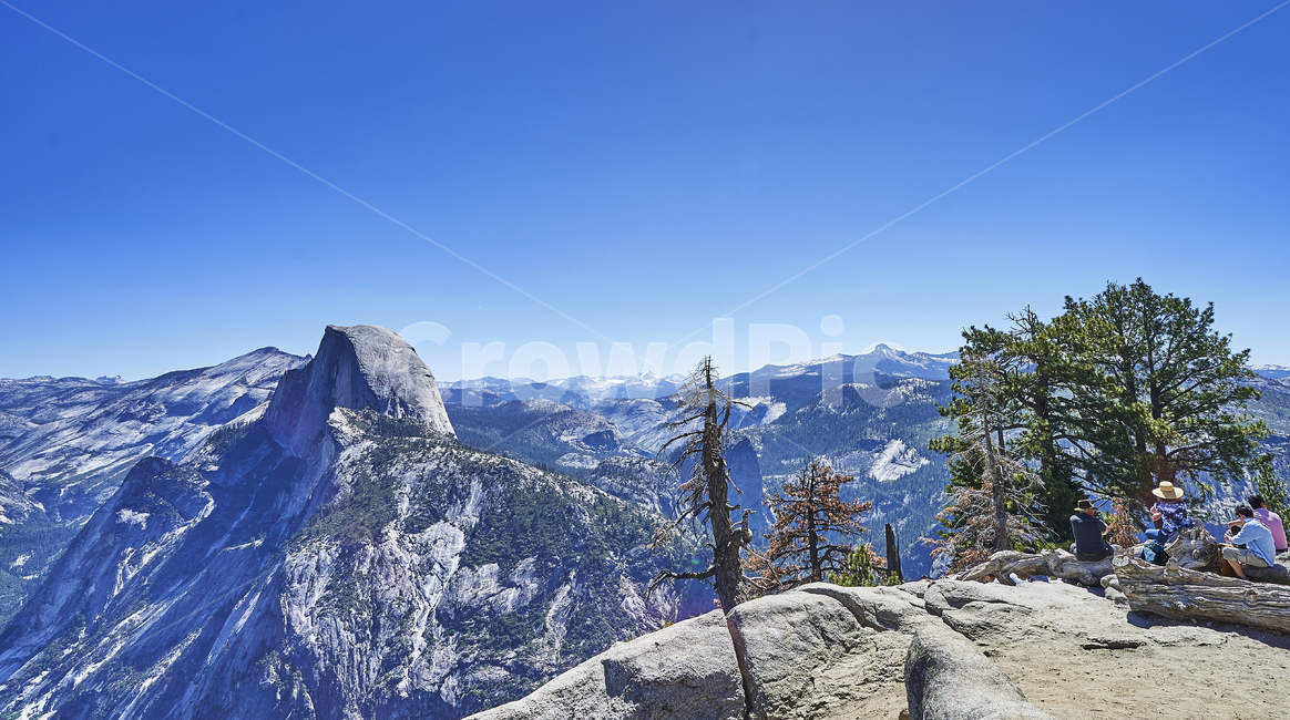 요세미티,yosemite,국립공원,나무,산,풍경,하늘,공원,전망,파노라마,힐링,휴식,바위,자연,풍경,nature,landscape,해외,외국,세계,foreign,oversea,world,세계자연풍경,해외자연풍경,외국자연풍경,world nature landscape,사람들,대중,군중,other people,crowd,outdoors,옥외,mountain,mountain range,산맥,plant,식물,tree,abies,아비,fir,전나무