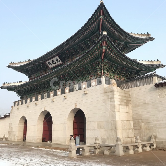 경복궁,광화문,궁궐,고궁,눈오는풍경,겨울,계절,winter,season,한국전통,한국문화,korean traditional,korean culture,랜드마크,landmark,tourist attraction,한국랜드마크,한국관광지,한국명소,korea landmark,korea tourist attraction,건축물,건물외관,exterior,building,structure,architecture,construction