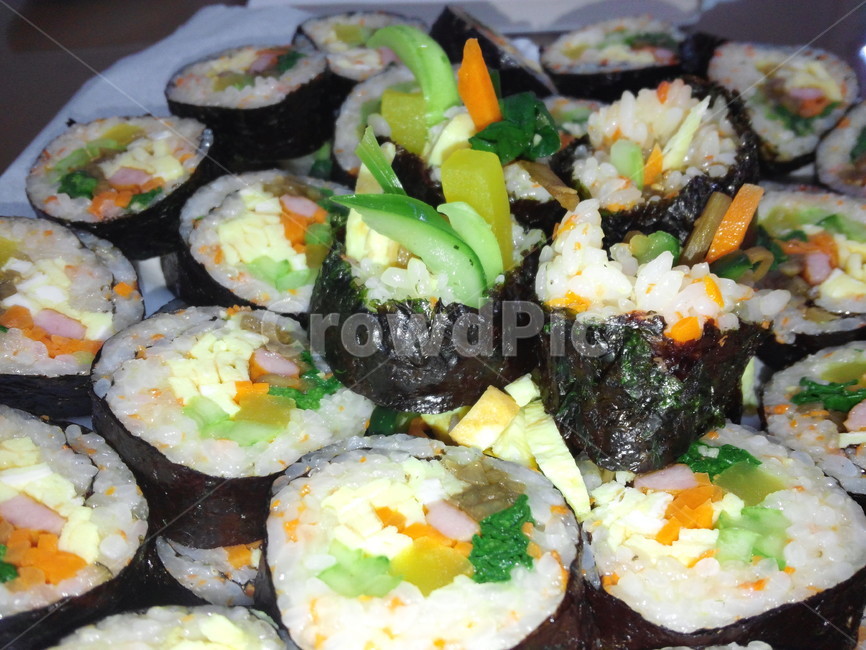 김밥,김,당근,오이,단무지,우엉,식사,소풍,시금치,음식,식재료,요리,food,cook,meal,dishes,food reserves