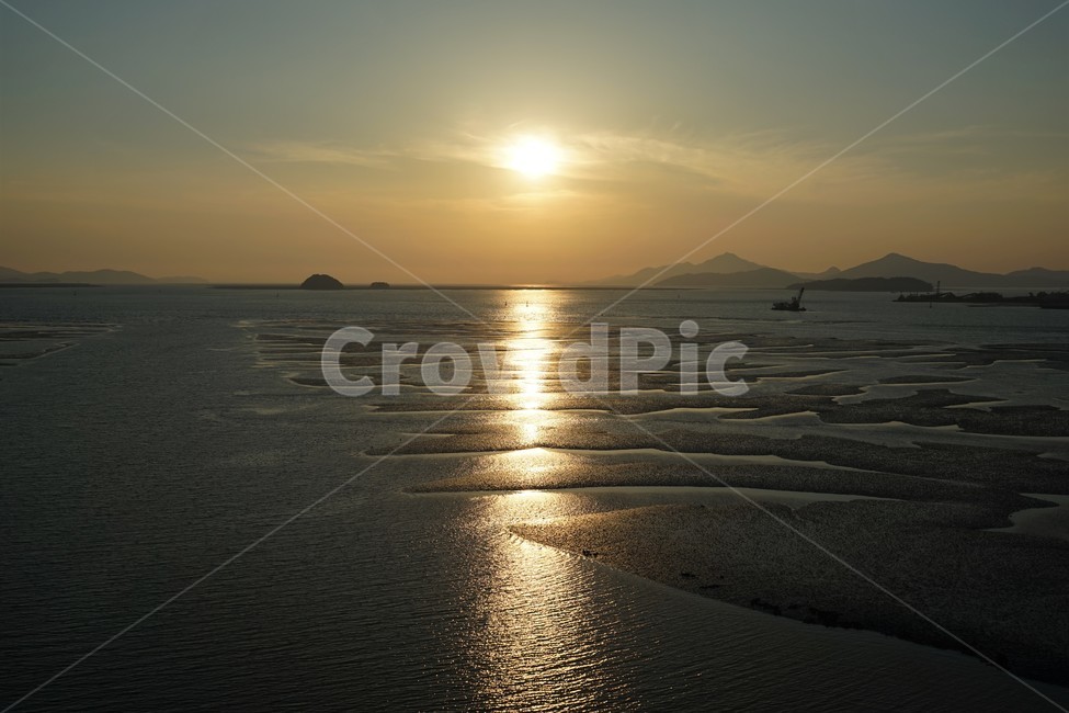 서해,낙조,갯벌,바다,고요함,sea,nature,sunset,glow,sundown,evening,gold,horizon,수평선,태양,sun,자연,풍경,nature,landscape,light,빛,flare,플레어,sunlight,햇빛,outdoors,옥외