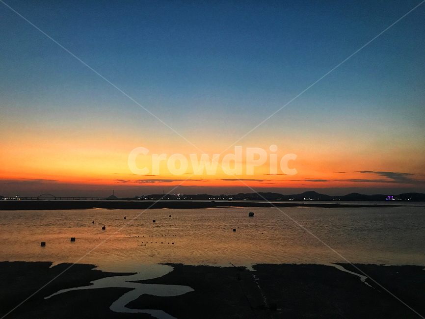 하늘,갯벌,바다,노을,석양,일몰,자연,풍경,nature,landscape,outdoors,옥외,dusk,황혼,sunset,sky,dawn,새벽,red sky,붉은 하늘