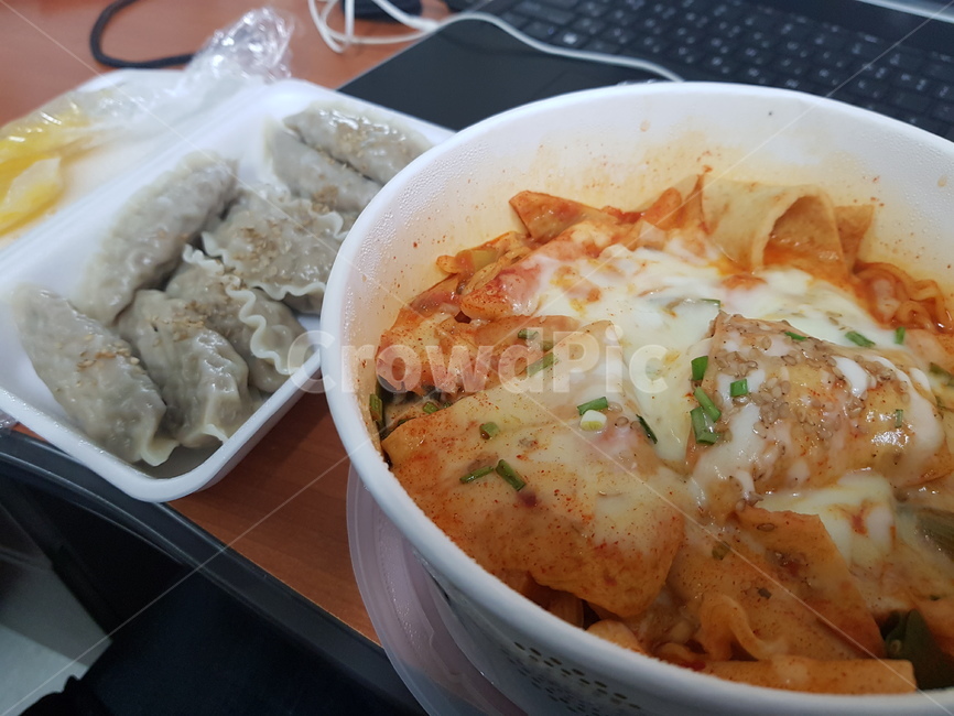 갈비만두,치즈라볶이,라볶이,음식,식사,food,meal,음식,식재료,요리,food,cook,meal,dishes,food reserves