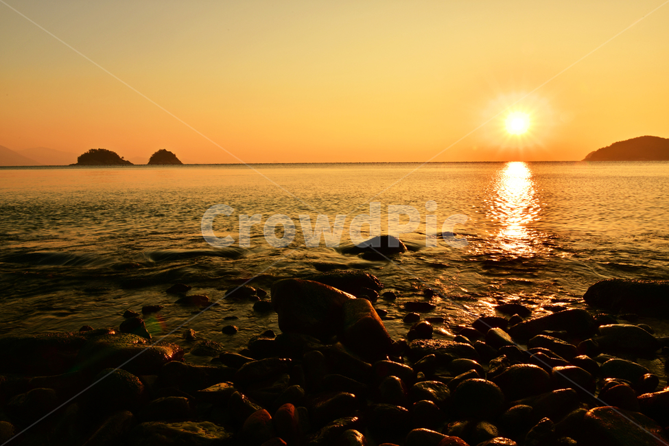 nature,자연,outdoors,옥외,sky,하늘,redsky,붉은하늘,dawn,새벽,sunlight,햇빛,전남,여수,무슬목,해변,몽돌,아침,여명,일출,해돋이,자연,풍경,nature,landscape