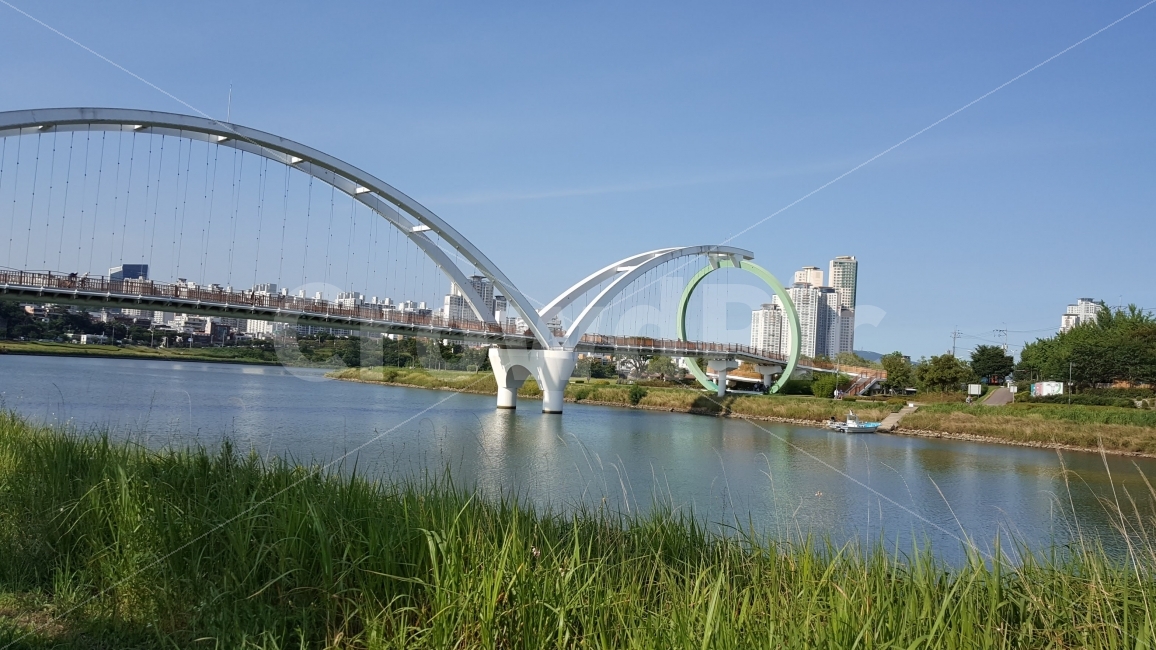 태화강,인도교,다리,강물,하늘,풍경,울산,강변,공원,자연,bridge,랜드마크,landmark,travel,도시,풍경,city,landscape,architecture,건축물,building,건물,arched,아치형,arch bridge,아치교,arch,아치