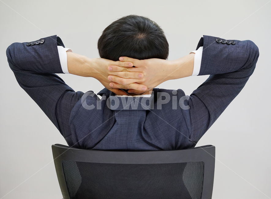 남자,남성,비즈니스,신입사원,직장인,회사원,양복,정장,work,스트레칭,사람,인물,인간,human,person,남성,남자,man,male,산업,industry,industrial,비즈니스,사업,business,service,work