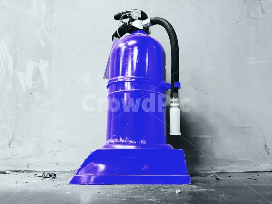 비,소화기,흑백,모노,포커스,파랑,색감,일상,불,Rain,extinguisher,BlackAndWhtie,Mono,Focus,Blue,color,Daily,Fire,사물,물건,오브젝트,thing,object,matter