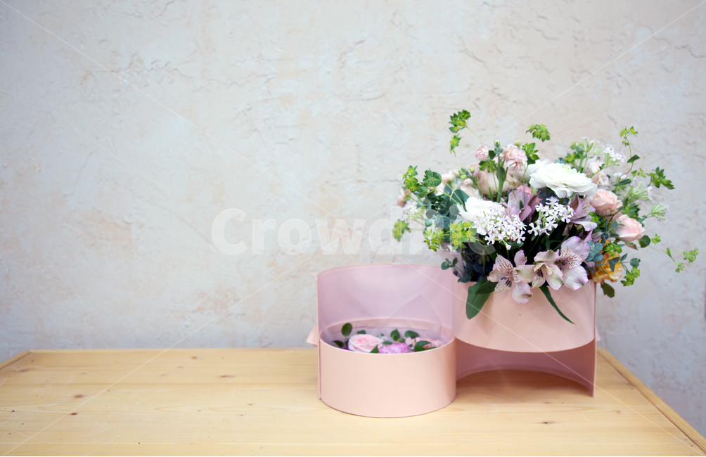원형꽃박스,꽃박스,플라워,플로리스트,꽃꽂이,장미,식물,자연,plants,nature,꽃,flower,실내용화초,화분,화초,house plant,인테리어,실내디자인,interior design