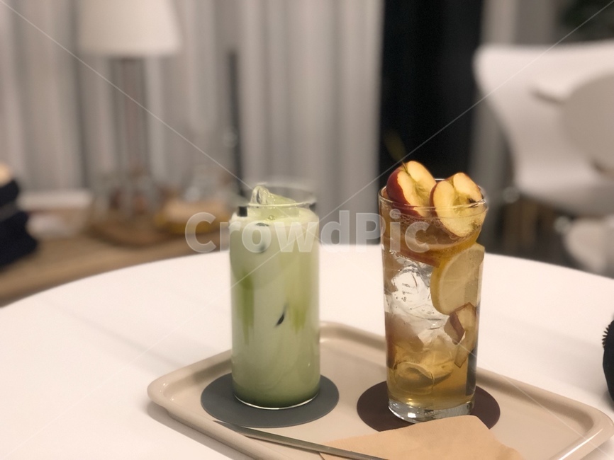 카페,음료,커피,에이드,사과쥬스,녹차라떼