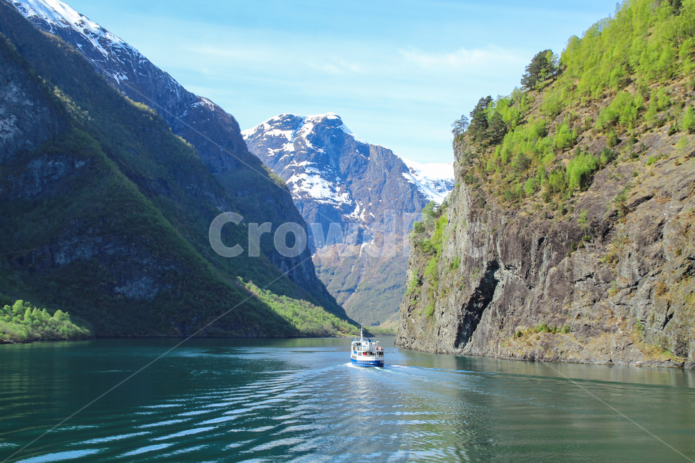 노르웨이,피오르드,풍경,크루즈,배,선박,항해,대자연,자연,경치,아름다운,경관,절경,북유럽,유럽,빙하,골짜기,협곡,협만,웅장한,자연경관,빙하지형,침식,페리,강,호수,빙식곡,지질,야외,물결,물살,송네피오르드,만년설,산,절벽,자연,풍경,nature,landscape,해외,외국,세계,foreign,oversea,world,세계자연풍경,해외자연풍경,외국자연풍경,world nature landscape,교통,교통수단,traffic,transportation,outdoors,옥외,mountain,cliff,낭떠러지