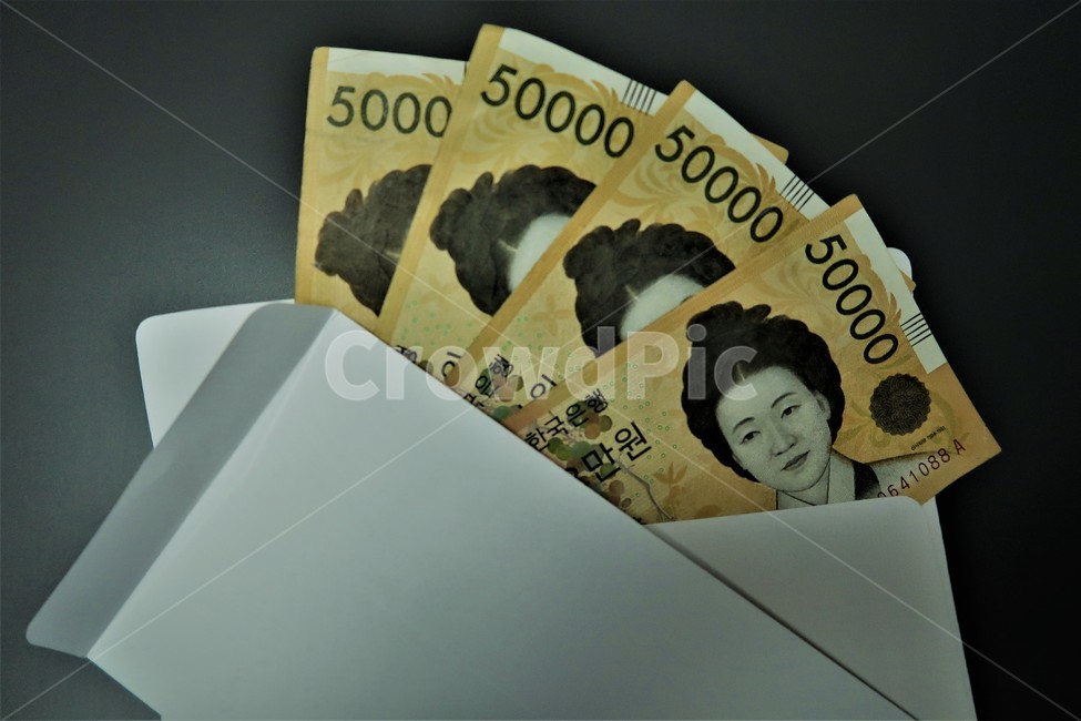 오만원,지폐,고액권,종이,신사임당,봉투,50000,여성,한국은행,금융,돈,finance,banking,money
