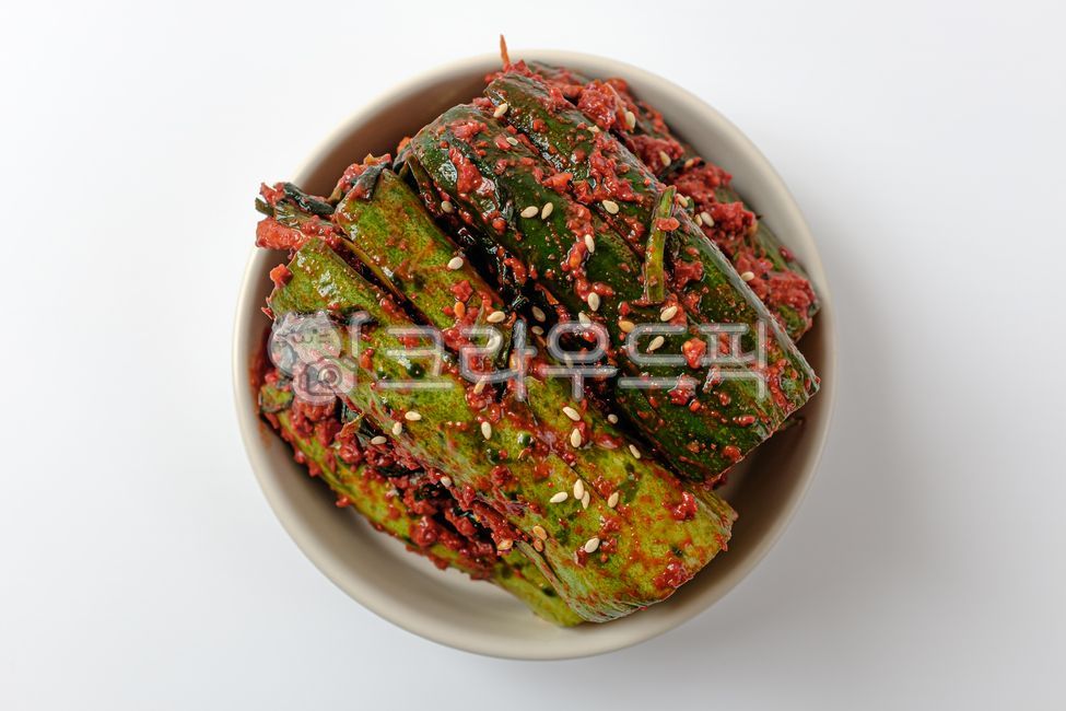 seasoning,close up,ingredient,kimchi,savory,cucumber,pickled,cool,Cucumber Kimchi,Korean culture,spicy,vegetable,food,meal,chili powder,Korean food,grocery,Food Ingredients,ingredients,crunchy,cucumber cucumber
