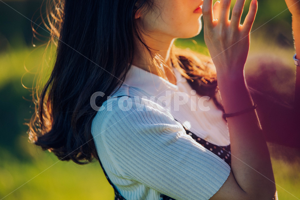 human,person,인간,사람,여자,여자손,노을,골든아워,역광,사람,인물,인간,human,person,여성,여자,woman,female,lady,감성,sensible,feeling