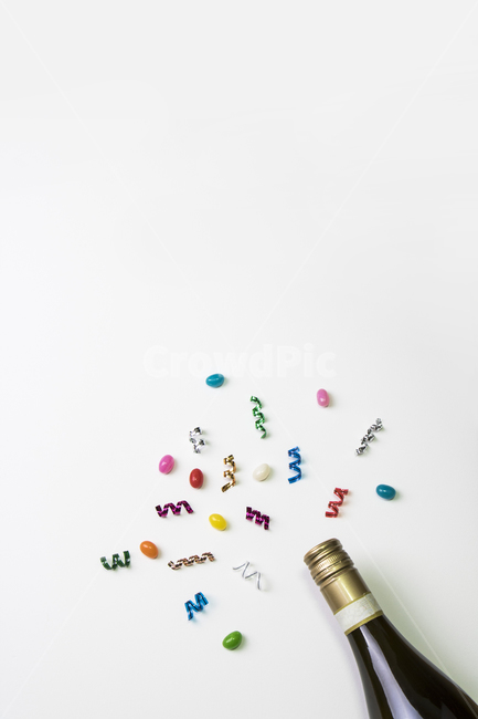샴페인,병,반짝이,롤,패턴,프레임,템플릿,컨셉사진,이벤트,이벤트데이,발렌타인데이,화이트데이,사랑스러운,러블리,사랑,기념일,축하,anniversary,congratulation,celebrate,celebration,연출,컨셉,콘셉,direction,concept