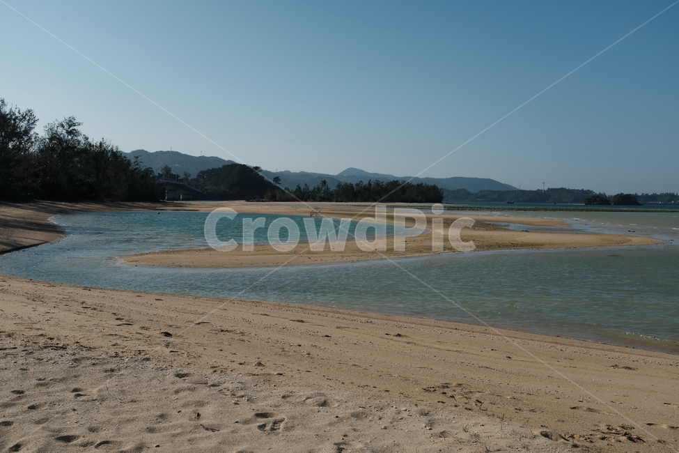 바다,에메랄드바다,풍경,파란색,sea,자연,풍경,nature,landscape,해변,바다,beach,sea,ground,바닥,dirt road,흙길,gravel,자갈,road,도로