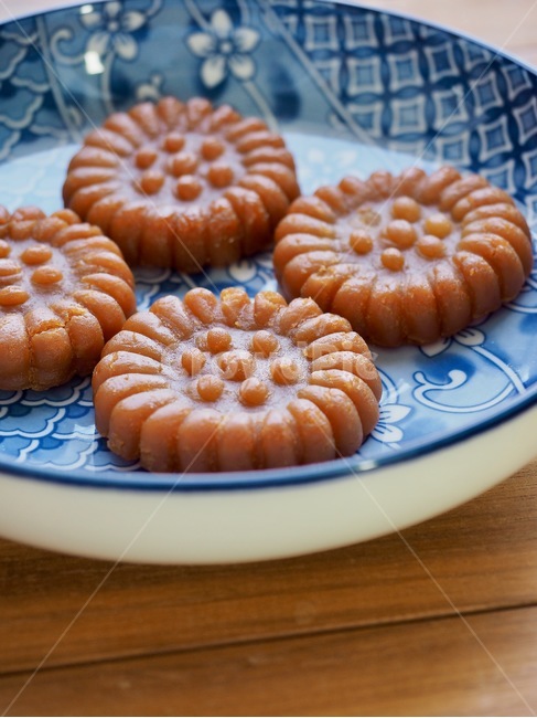 asianfood,snack,koreanculture,plate,Korean snacks,Thanksgiving,holiday,wellbeing,Korean food,medicine department,Asian food,tradition,Lunar New Year food,new year,koreanfood,Rice crackers,foodculture,holiday food,asia,Korean,Chuseok food,Korean culture,tr