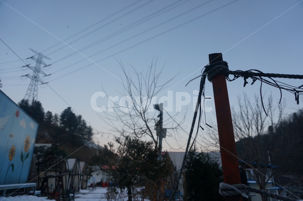 가평,아침,겨울,철골,전신주,천막,겨울,계절,winter,season,시골,마을,풍경,landscape,country,rural,town