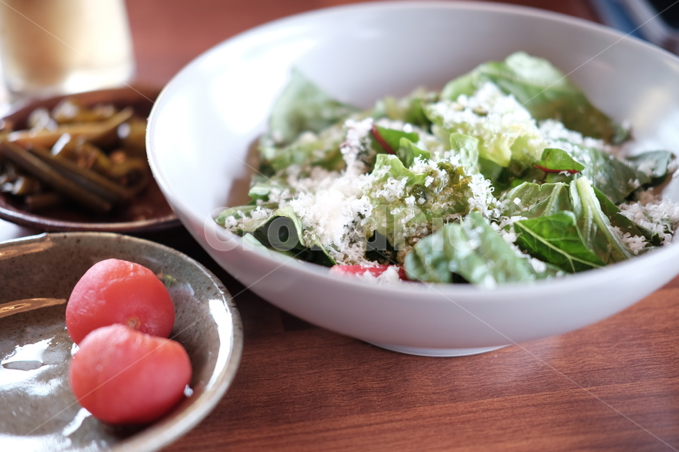 salad,vegetable,food,vegetarianism,health food,dressing,refreshing feeling,refreshing,healthy food,crunchy