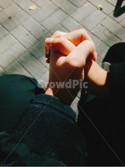 연인,손,손모양,연인손,깍지,데이트,커플,손하트,하트,couple,사람,인물,인간,human,person,신체일부,몸,body,연인,커플,사랑,lover,couple,감정표현,기분,feeling,emotion