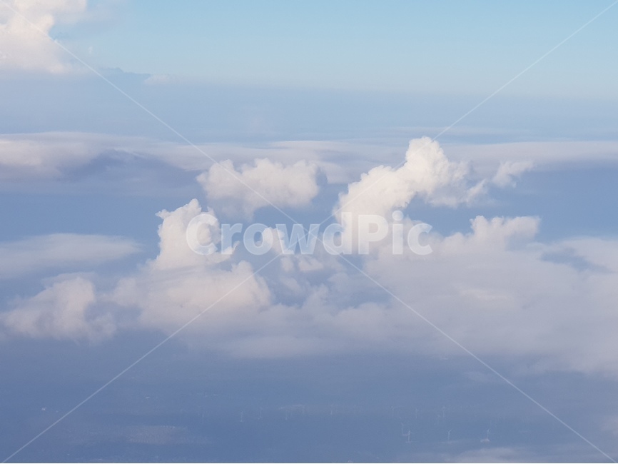 구름,하늘,창공,cloud,sky,청명,깨끗함,자연,풍경,nature,landscape,outdoors,옥외,cumulus,적운,weather,날씨