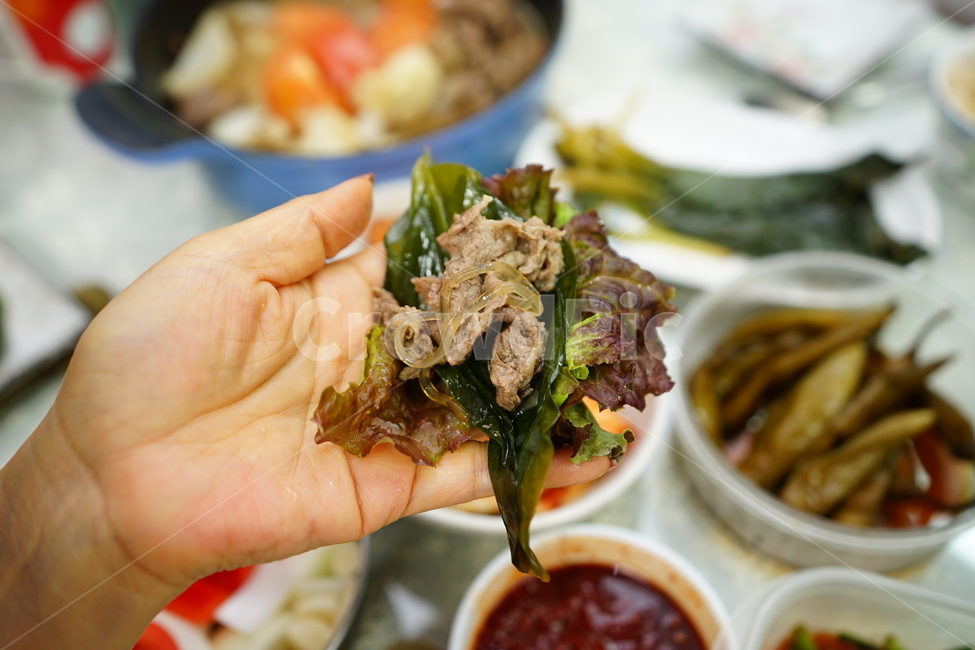 나물,명이나물,장아찌,식사,음식,집밥,식탁,먹방,푸드,한국식,한식,한국음식,먹거리,고기,육식,채소,음식,식재료,요리,food,cook,meal,dishes,food reserves,육류,고기,meat,한식,한국음식,한국요리,korean food,korean dishes,korean meal,korean cook