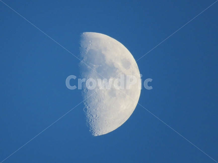 달,낮달,하얀달,반달,moon,자연