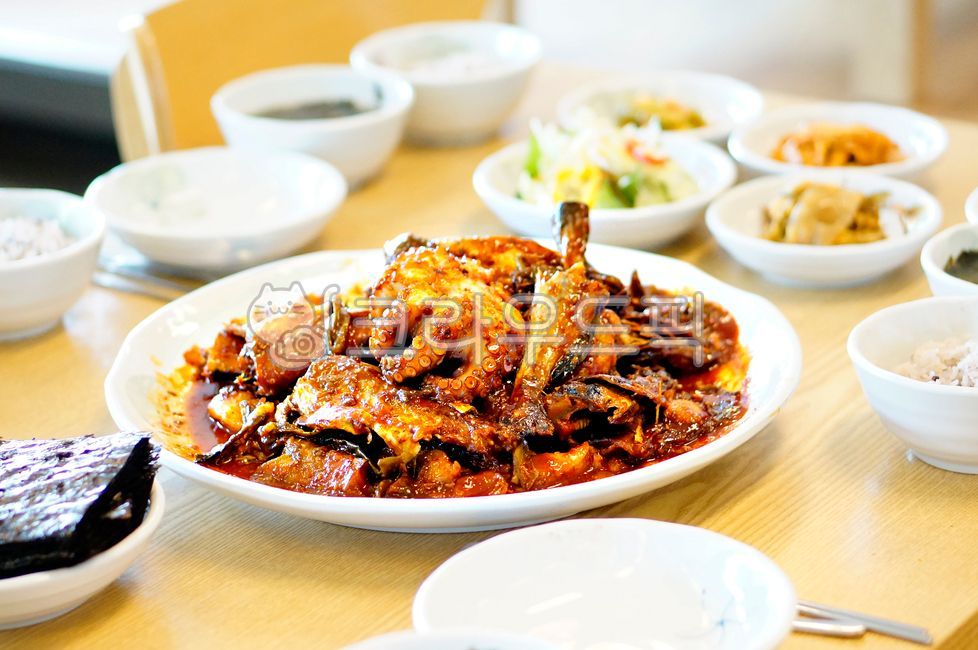 octopus,koreanmeal,plate,bowl,whole octopus,Korean food,Pollock,stewed fish,cooking,nose bridge,koreanfood,Braised nose bridge,Steamed Pollack,Steamed dish,Steamed fish,Korean,food,meal,koreancook,stewed pollack,dish,Steamed seafood,fish,Steamed nose brid